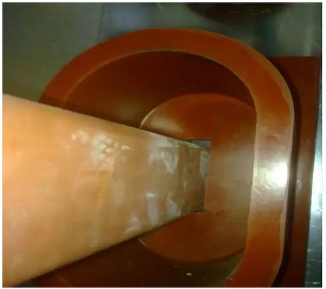 高壓開(kāi)關(guān)柜安裝過(guò)程及注意事項(xiàng)詳細(xì)說(shuō)明，有插圖，非常實(shí)用！