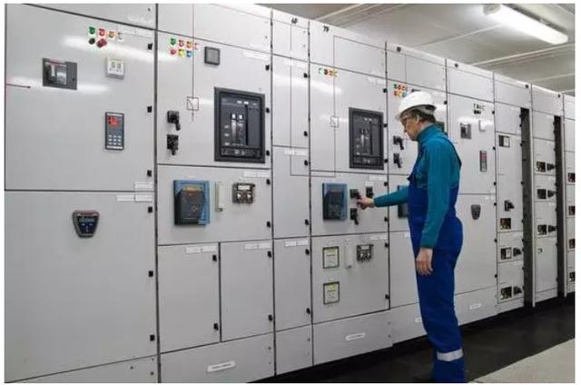 高壓開(kāi)關(guān)柜安裝過(guò)程及注意事項(xiàng)詳細(xì)說(shuō)明，有插圖，非常實(shí)用！