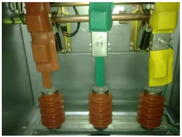 高壓開(kāi)關(guān)柜安裝過(guò)程及注意事項(xiàng)詳細(xì)說(shuō)明，有插圖，非常實(shí)用！