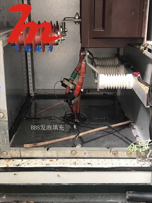 開關柜,環形網絡機柜和機箱的防冷凝堵塞方案