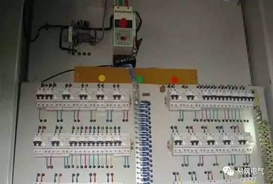 配電箱的布線和安裝的通用標(biāo)準(zhǔn)是什么?我們應(yīng)該注意哪些問(wèn)題?圖片和文本的詳細(xì)說(shuō)明