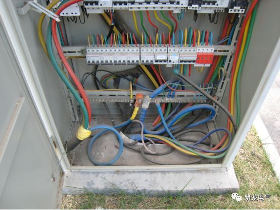 《建筑電氣工程施工質(zhì)量驗收規(guī)范》GB50303-2015 配電箱(機柜)安裝詳細(xì)說明！