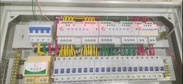 注釋+圖表，教你理解配電箱系統(tǒng)圖表。