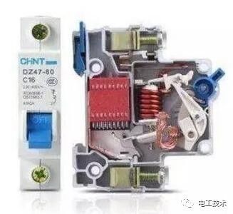 分析了配電箱的內部結構,誰能理解它?