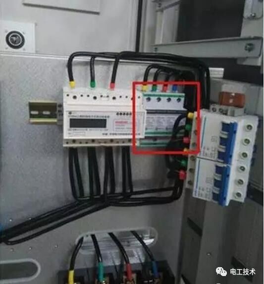 分析了配電箱的內部結構,誰能理解它?